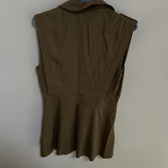 NWT Express button down top - Picture 4 of 4